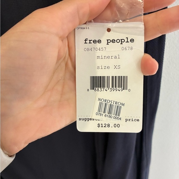 Free People some like it hot Navy Blue slit sleeve Cape Dress - Picture 6 of 6